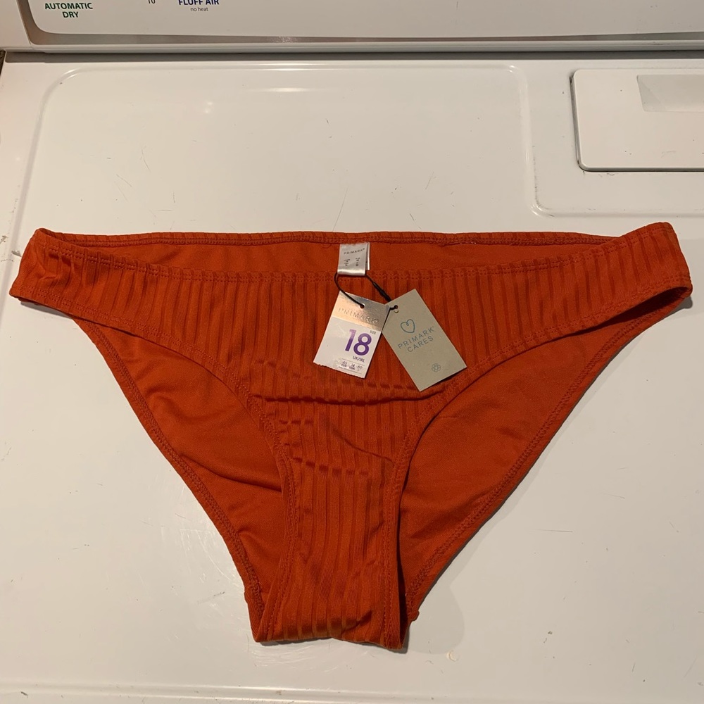 NWT bikini bottoms color Terracotta Sz 14 in USA